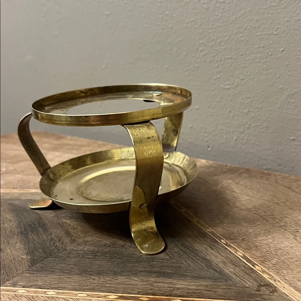 Gold pedestal candle holder - Picture 6 of 7
